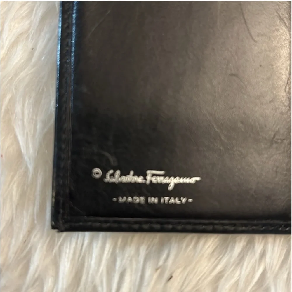 Salvatore Ferragamo Black Leather Bi-Fold Long wallet